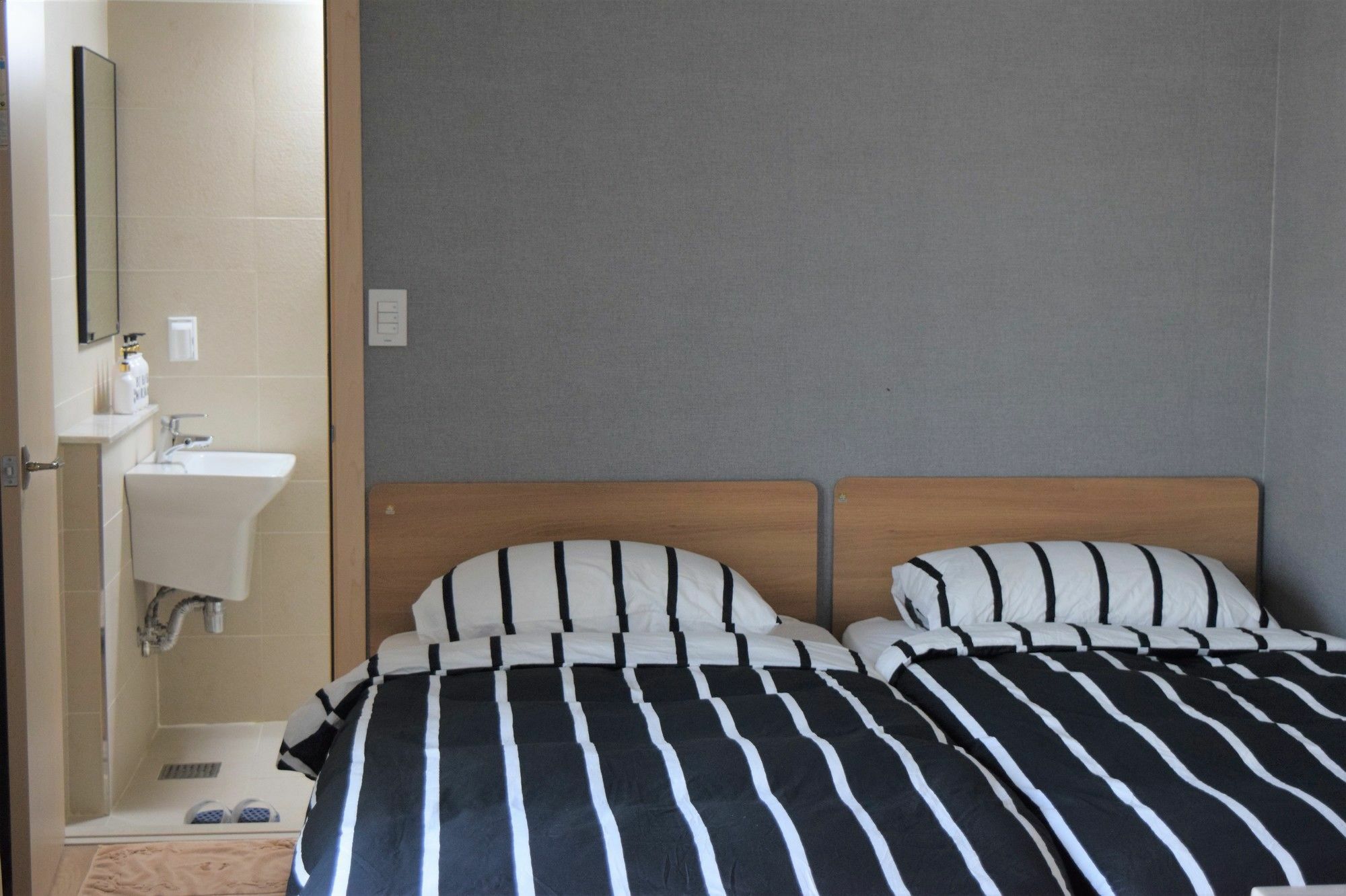סיאול Red Stone Guesthouse מראה חיצוני תמונה